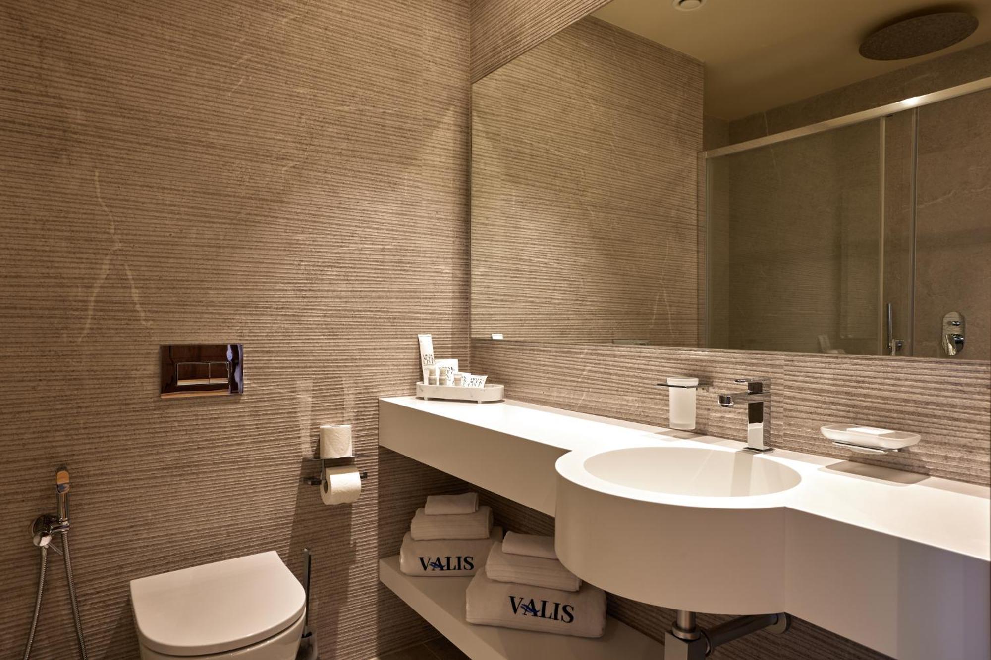 Valis Luxury Hotel Vlorë Buitenkant foto