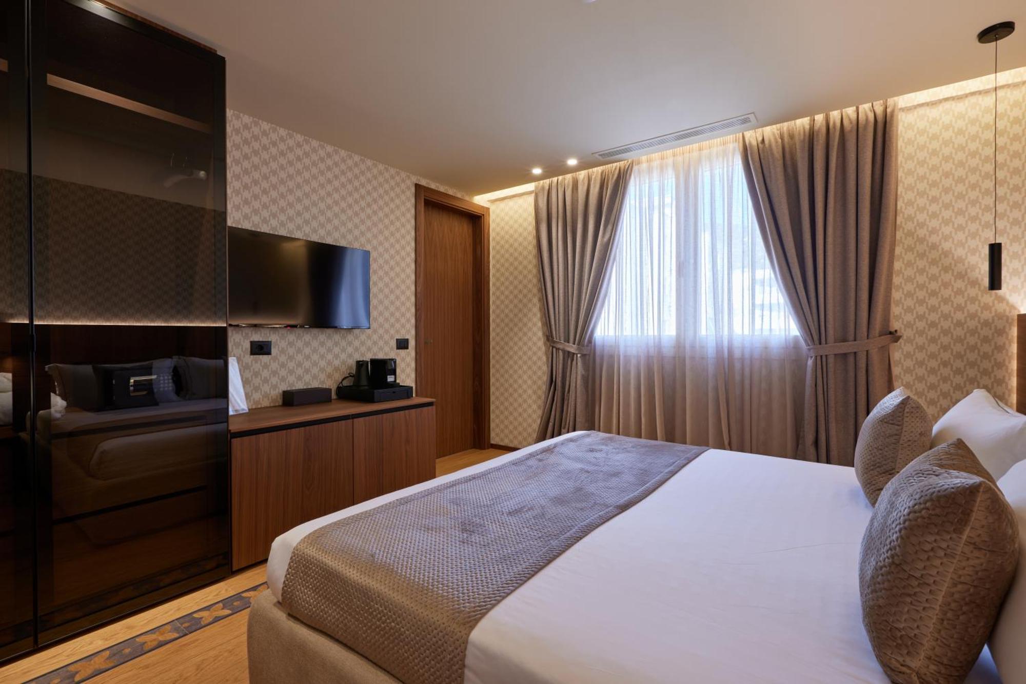 Valis Luxury Hotel Vlorë Kamer foto