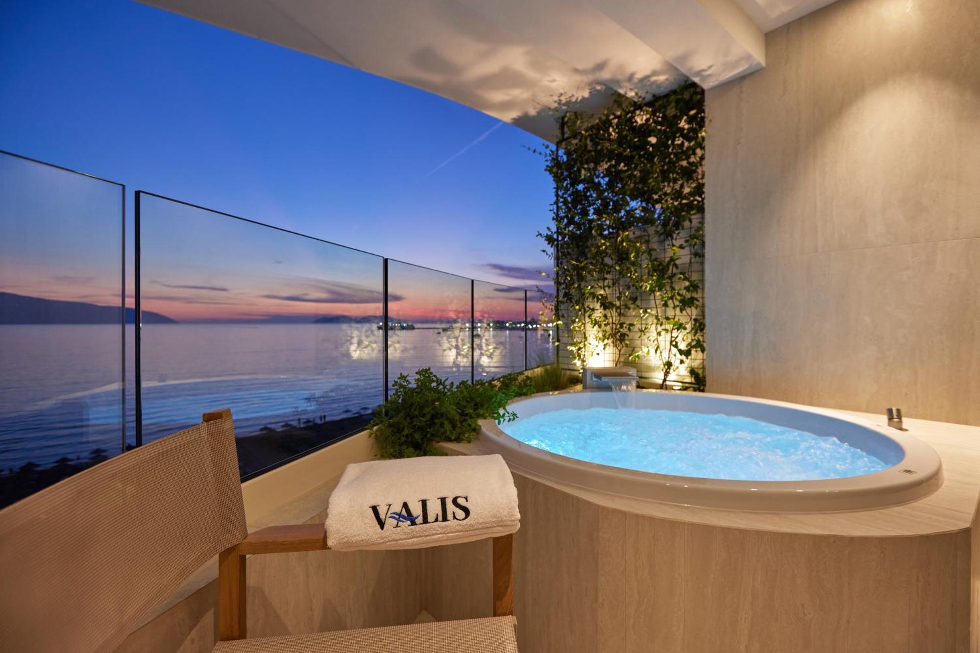 Valis Luxury Hotel Vlorë Buitenkant foto