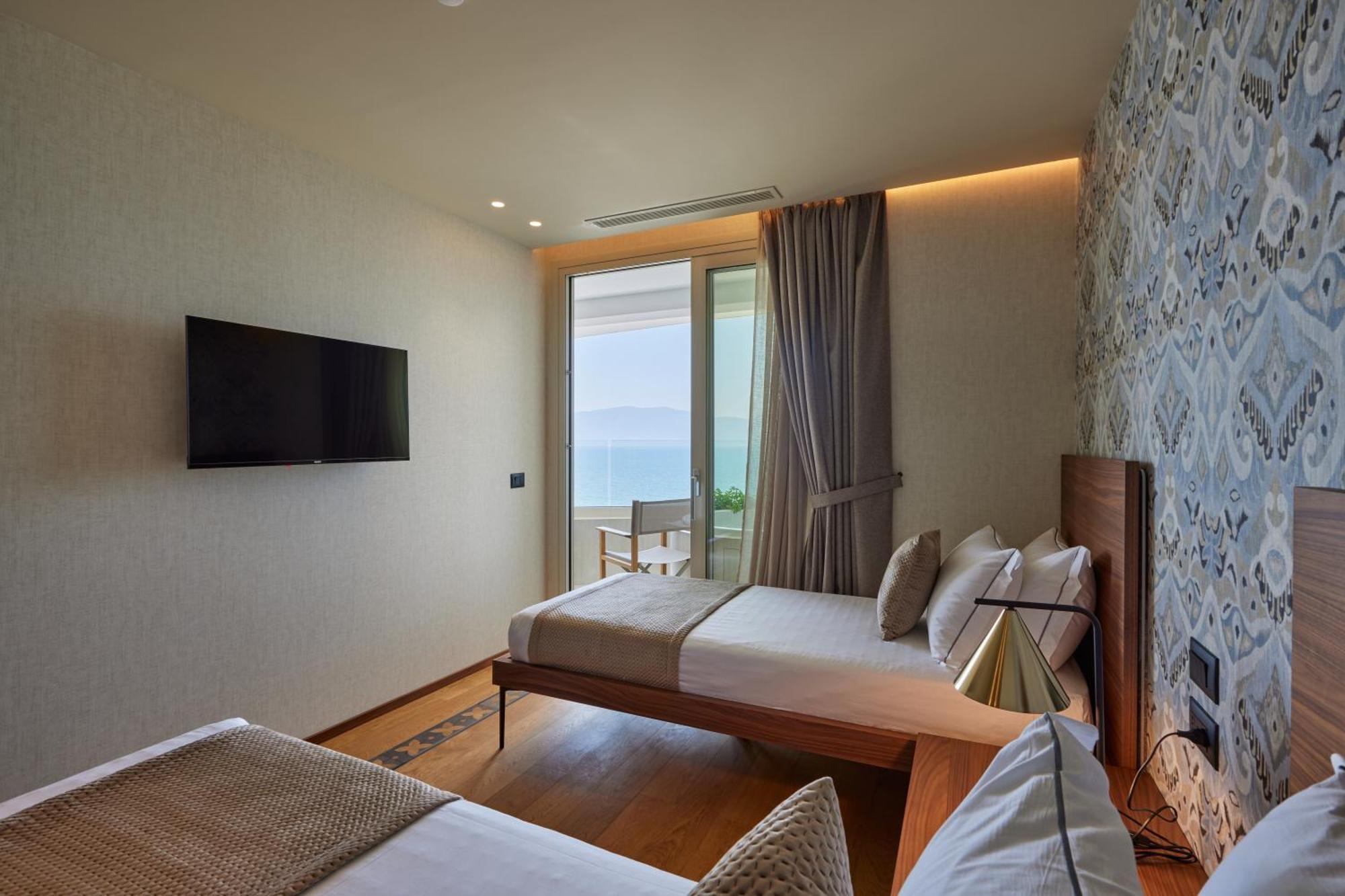 Valis Luxury Hotel Vlorë Buitenkant foto