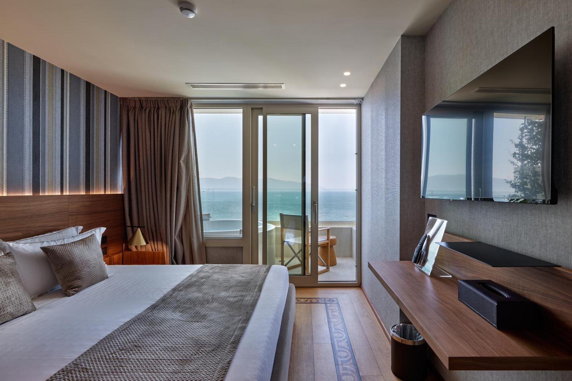 Valis Luxury Hotel Vlorë Buitenkant foto