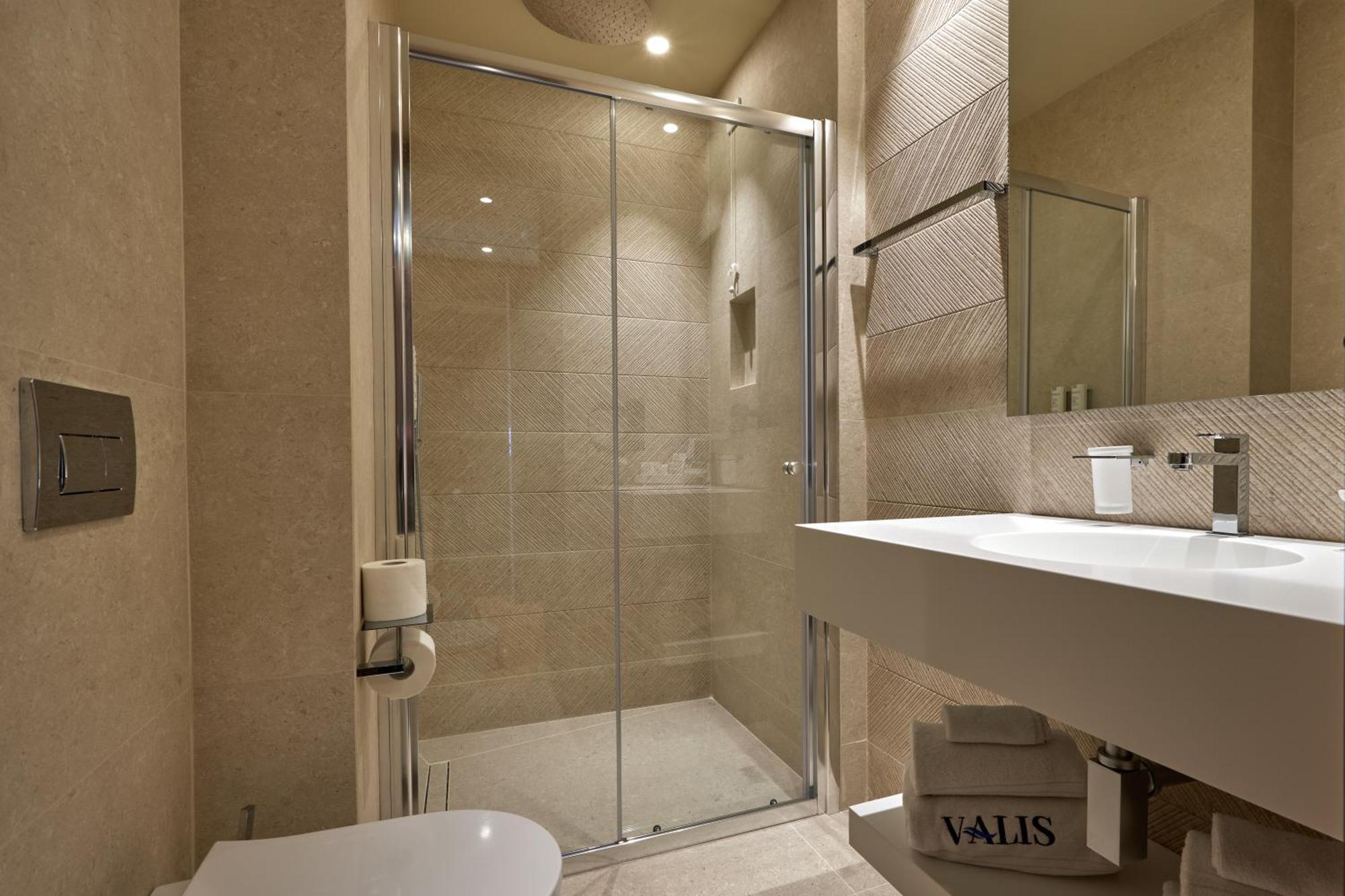 Valis Luxury Hotel Vlorë Buitenkant foto